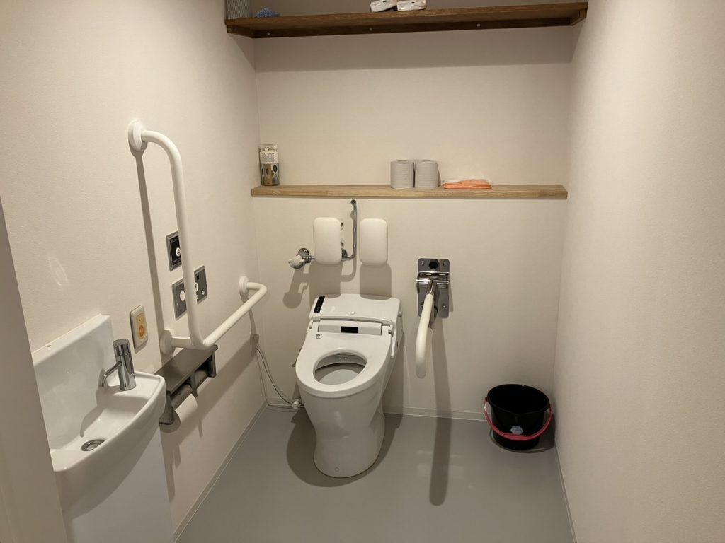 多目的トイレ